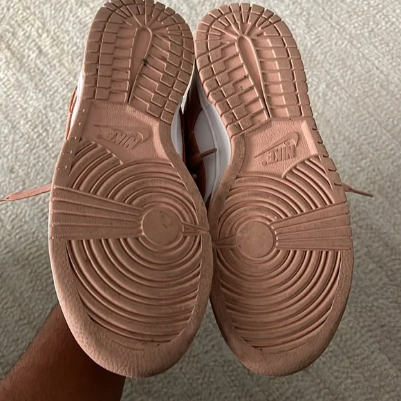 Nike Women's Pink and White Sneakers - Picture 2 of 5